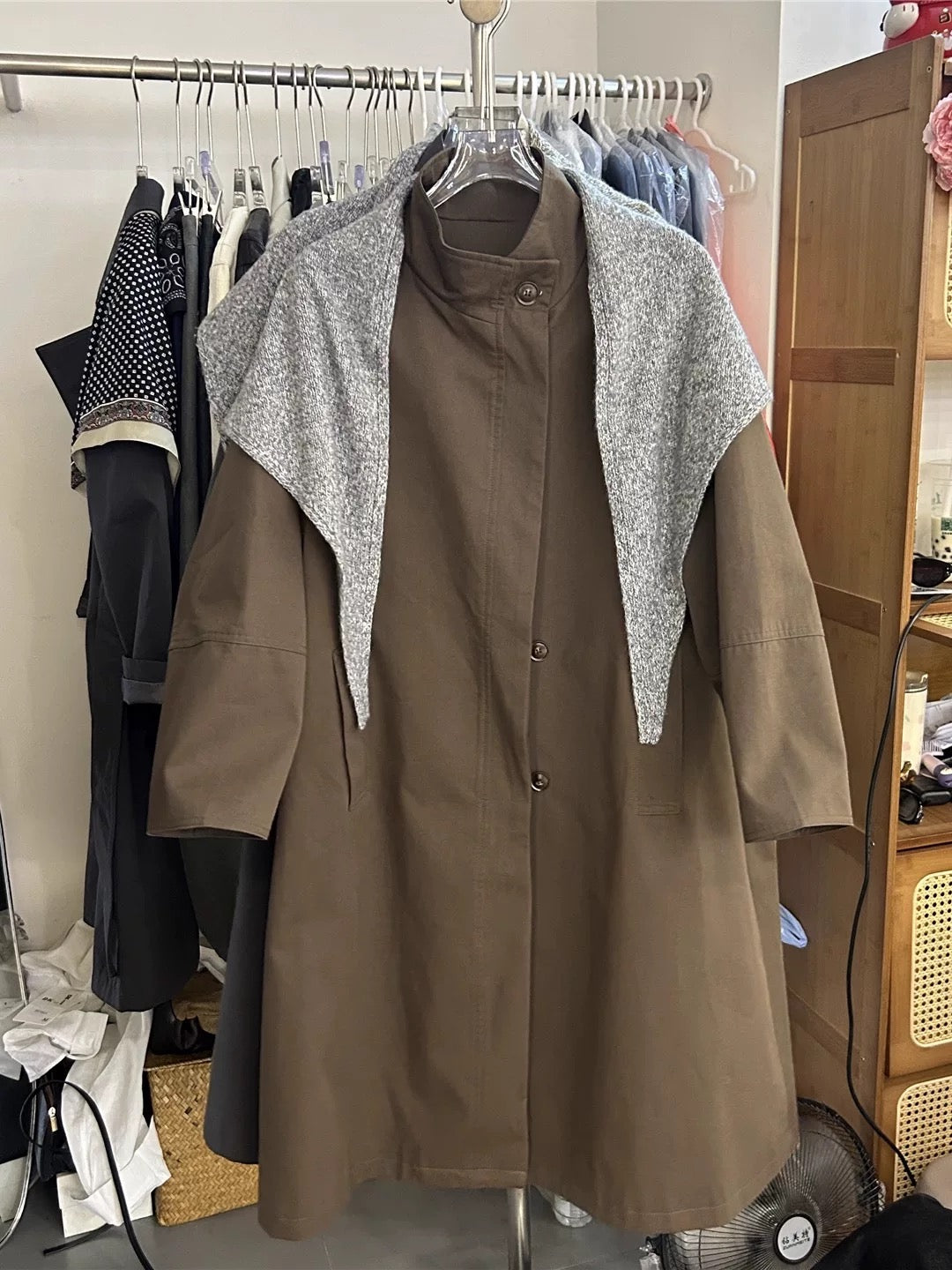 KH05-Cape trench coat