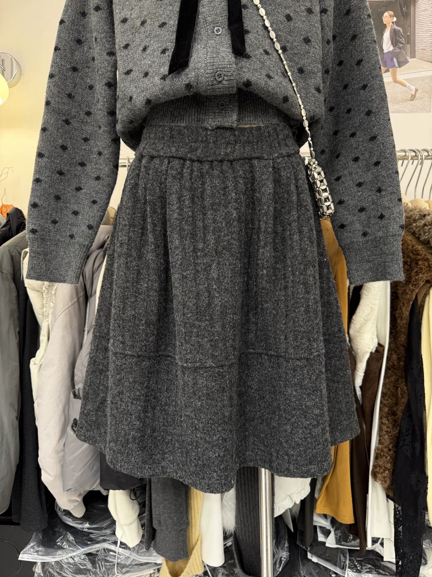 H2018 Sweater Set