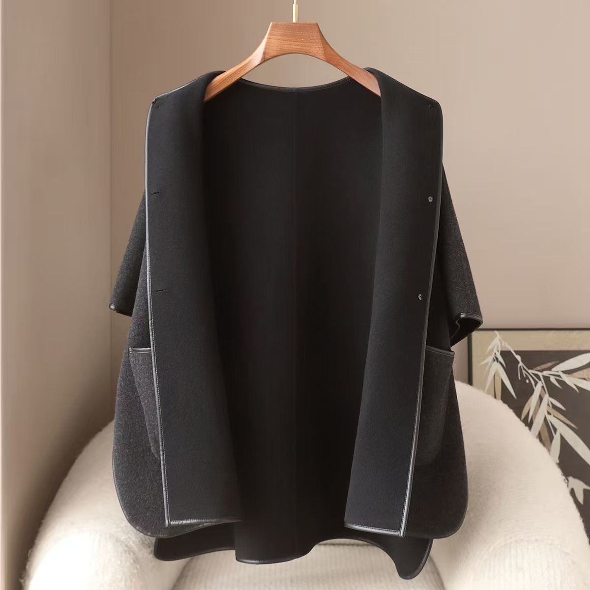 H4389 cashmere coat