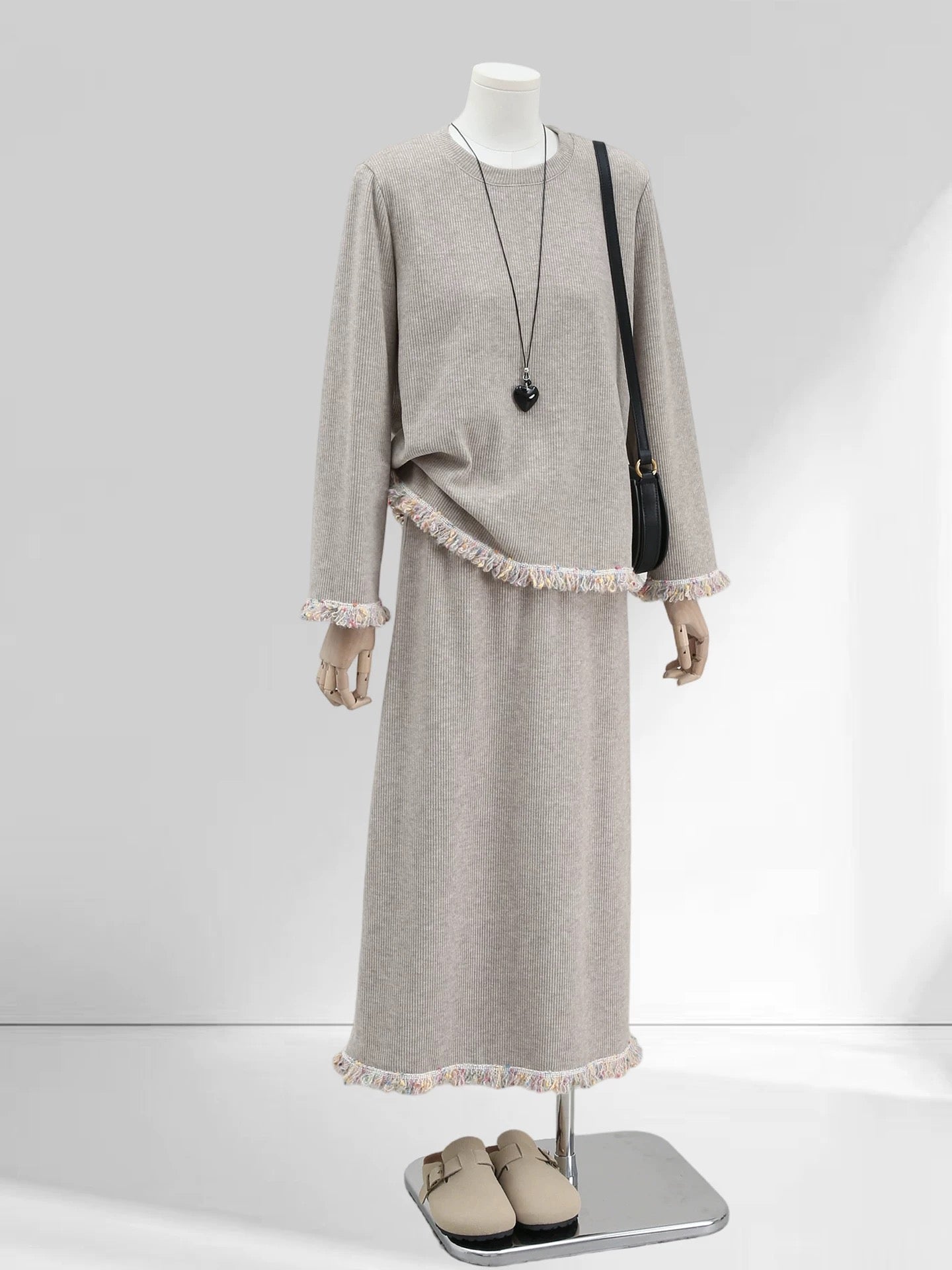 H2321 Women's Suit