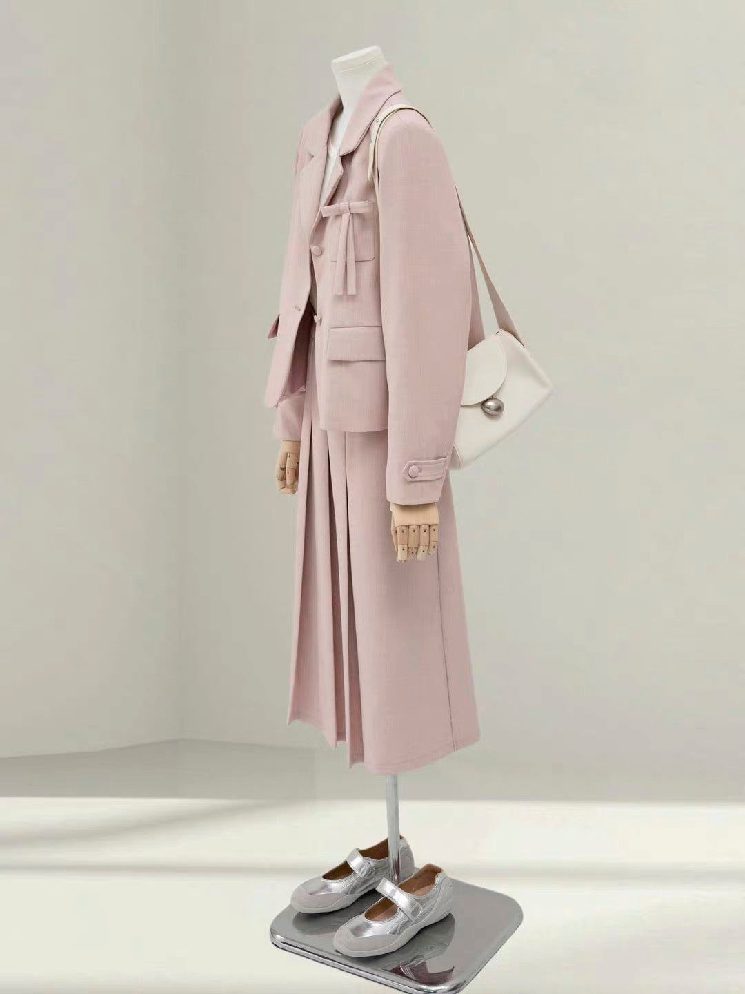 H5833 Women's Outerwear