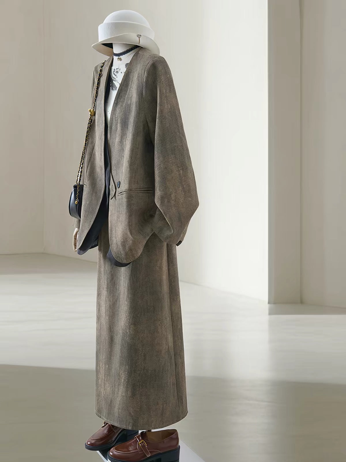 H5924 Women's Suit Set