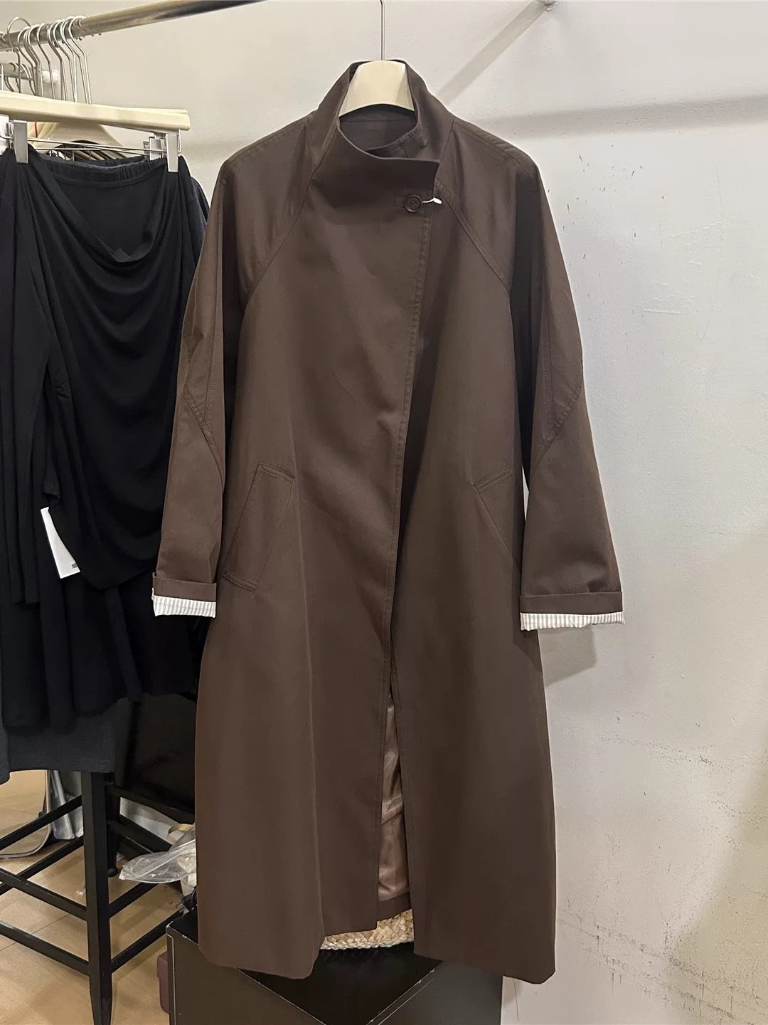 H1089 Women's long belted trench coat