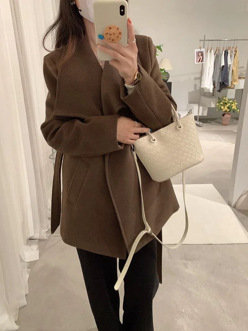 H1277 Women's Coat with Waist Corset