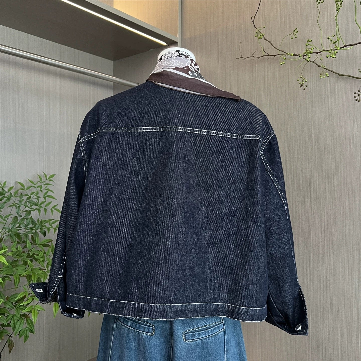 H1260 Women's Denim Jacket