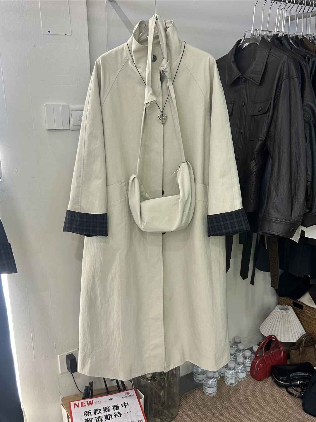 H1090 Long tall trench coat