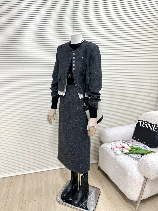 H2218 Women's Suit