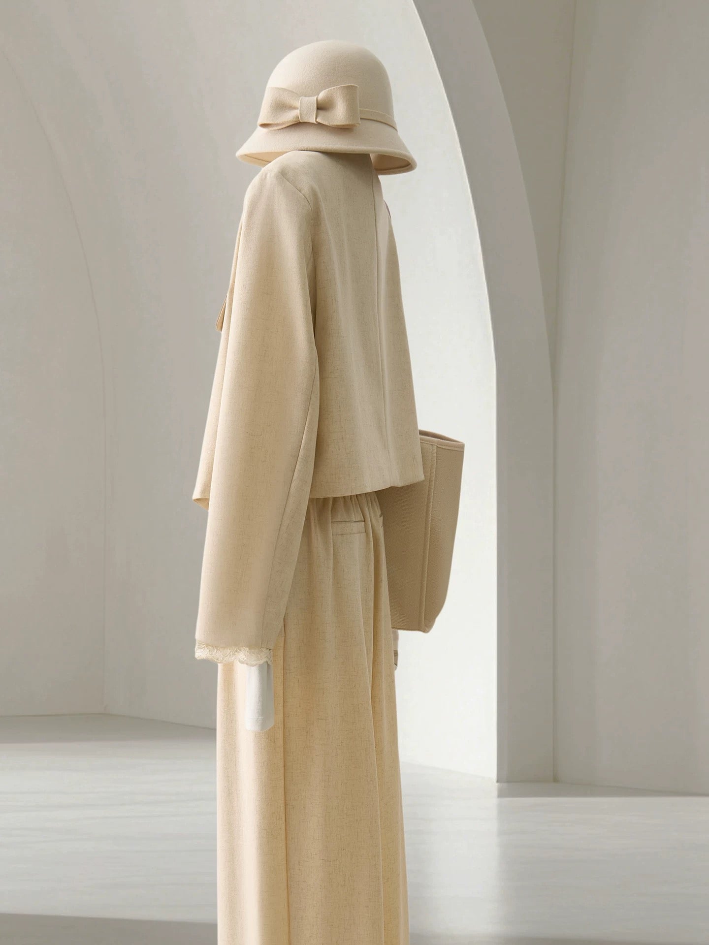 H1931 Women's Suit