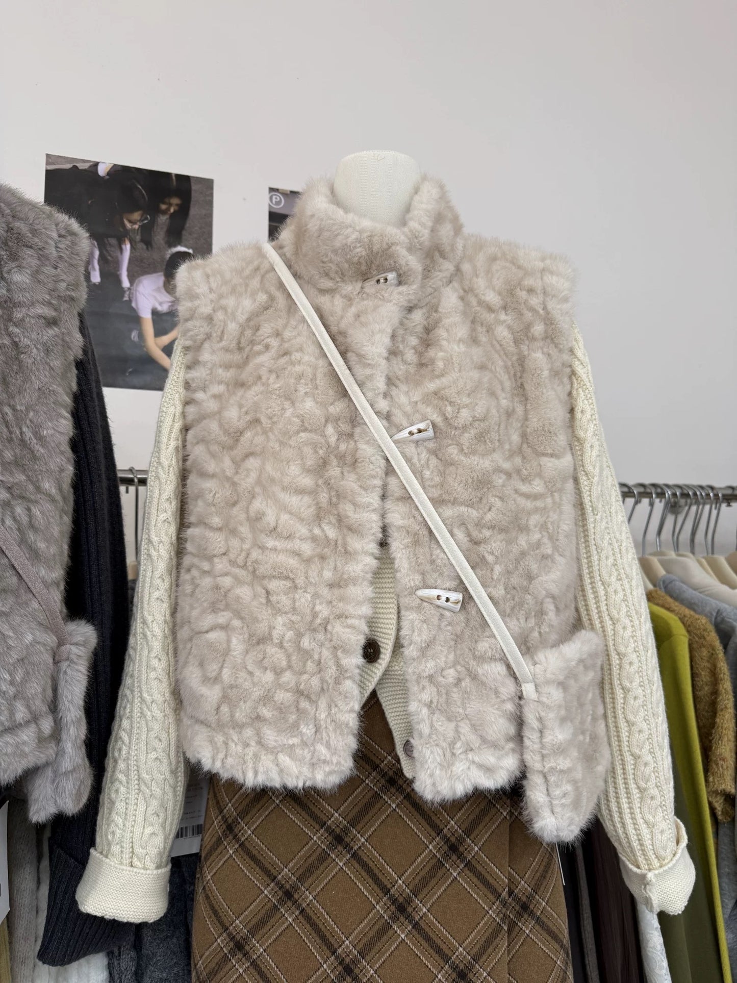 H1996 Wool Vest