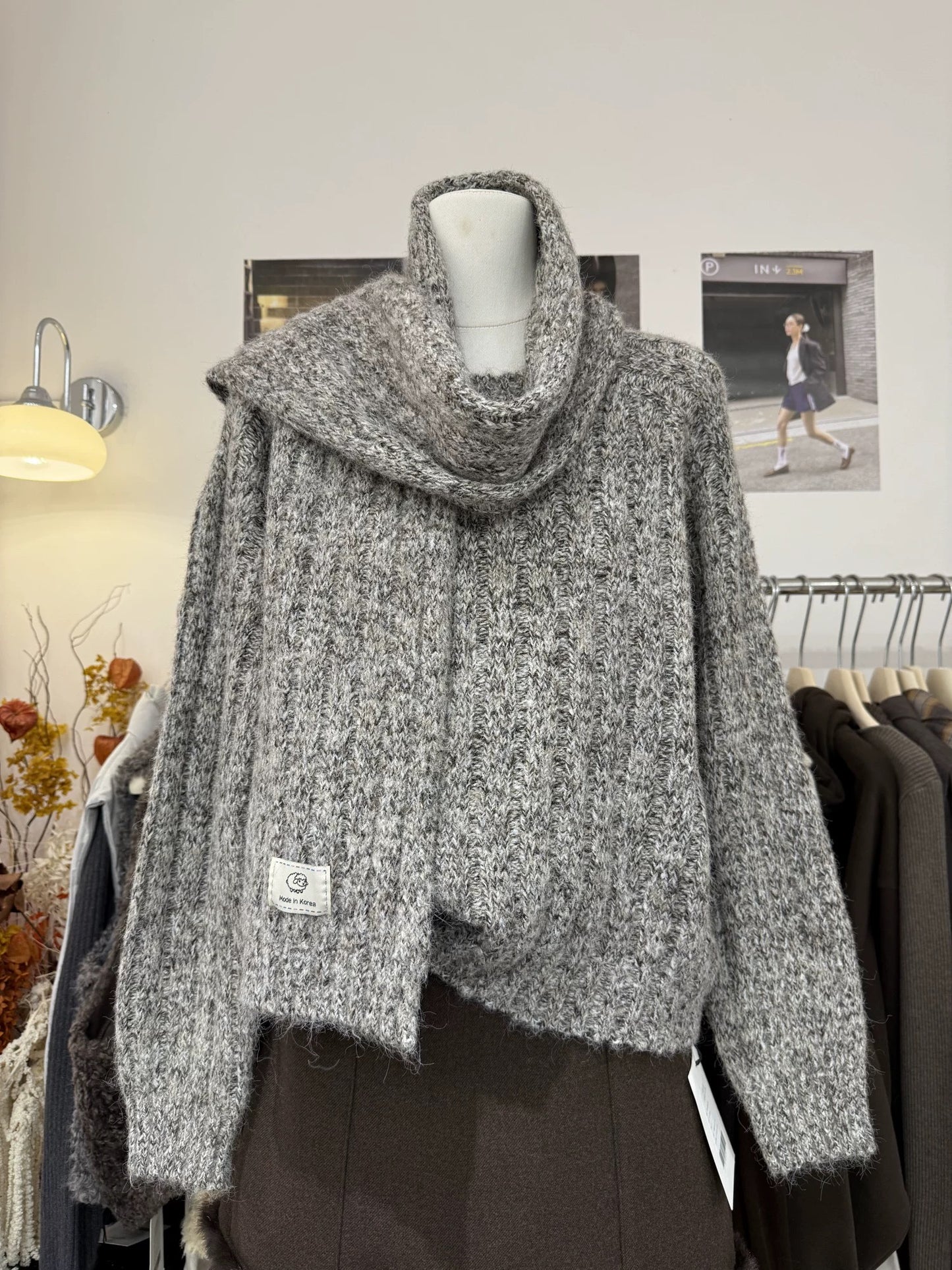 H2017 Women's Sweater