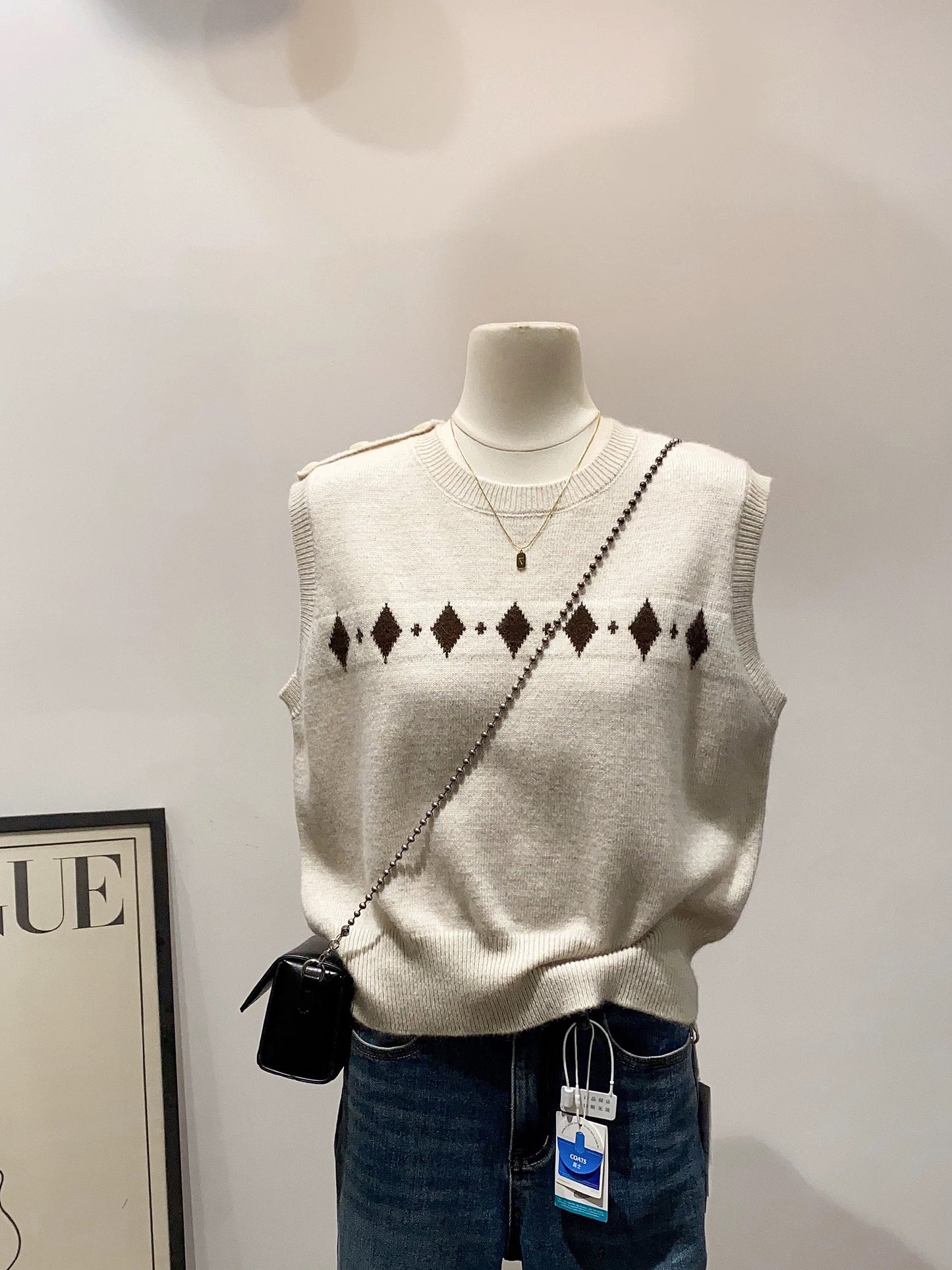 H2526 Sweater Vest