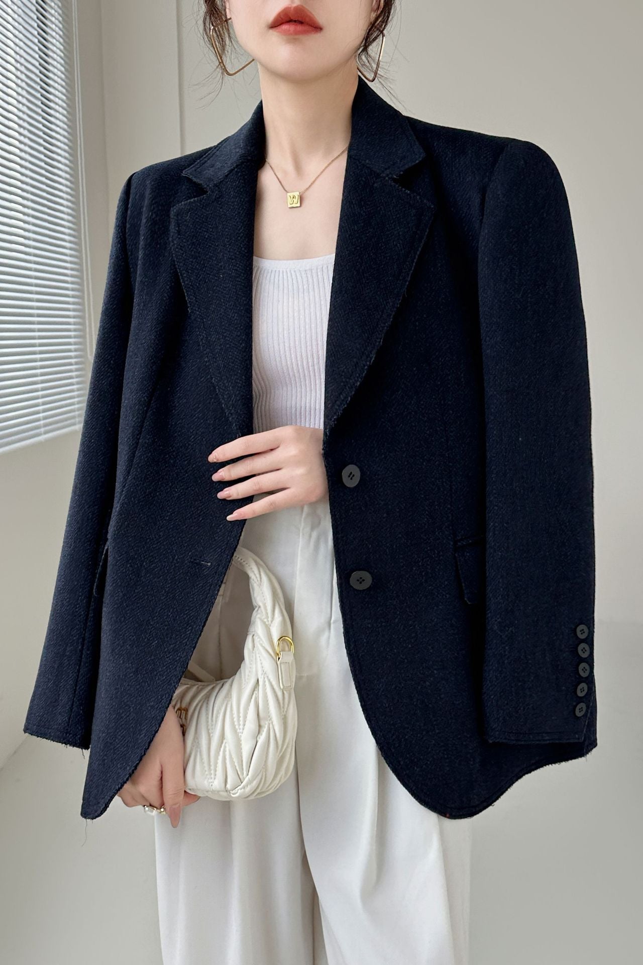 H3691 Women's suit