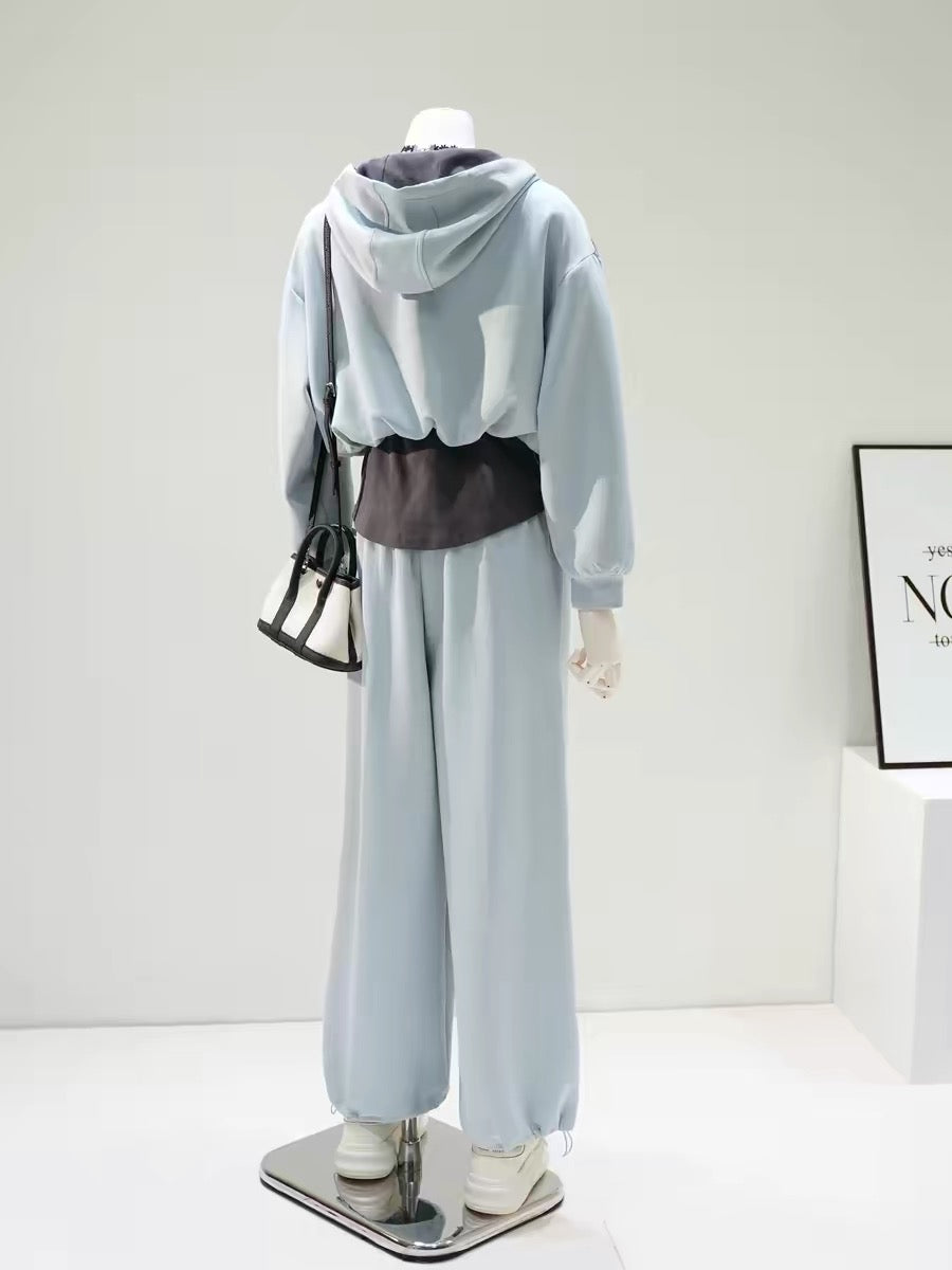 H4945 Women's Suit