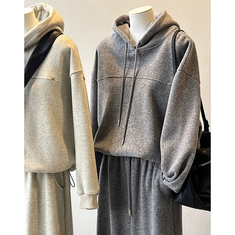 H2598 Women's Suit