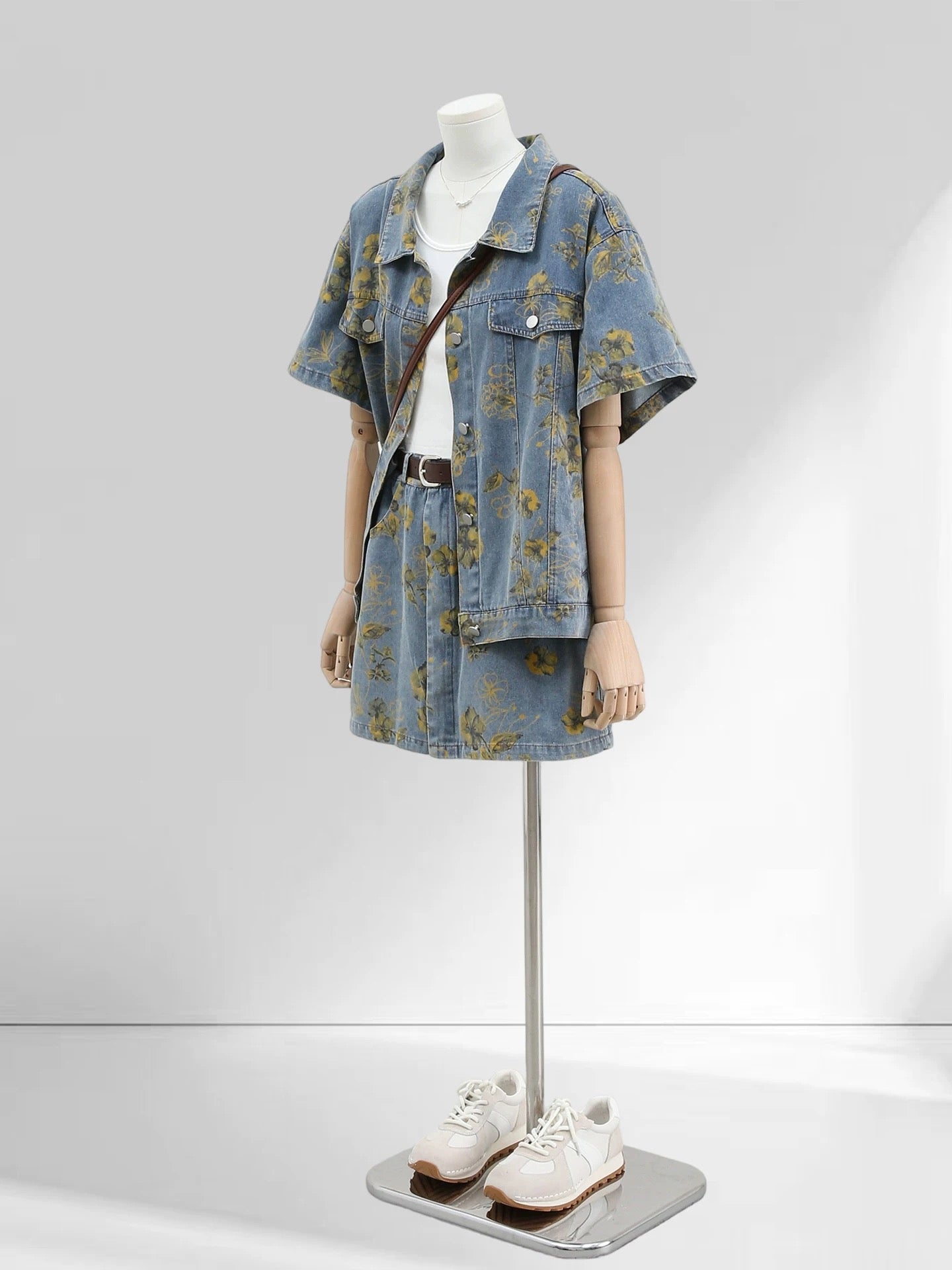 H2453 Women's Suit