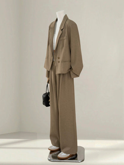 H4367 Women's Suit