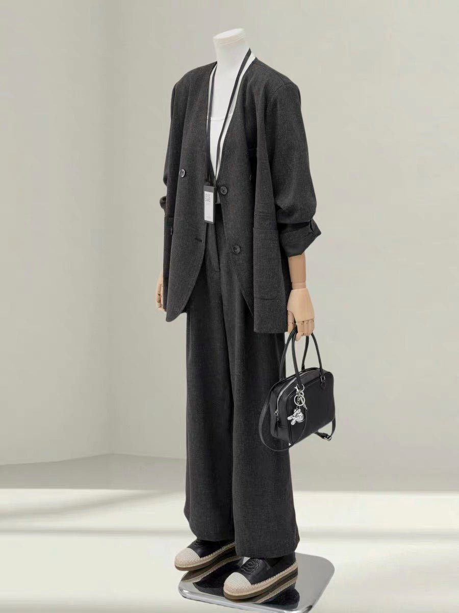 H4995 Women's Suit