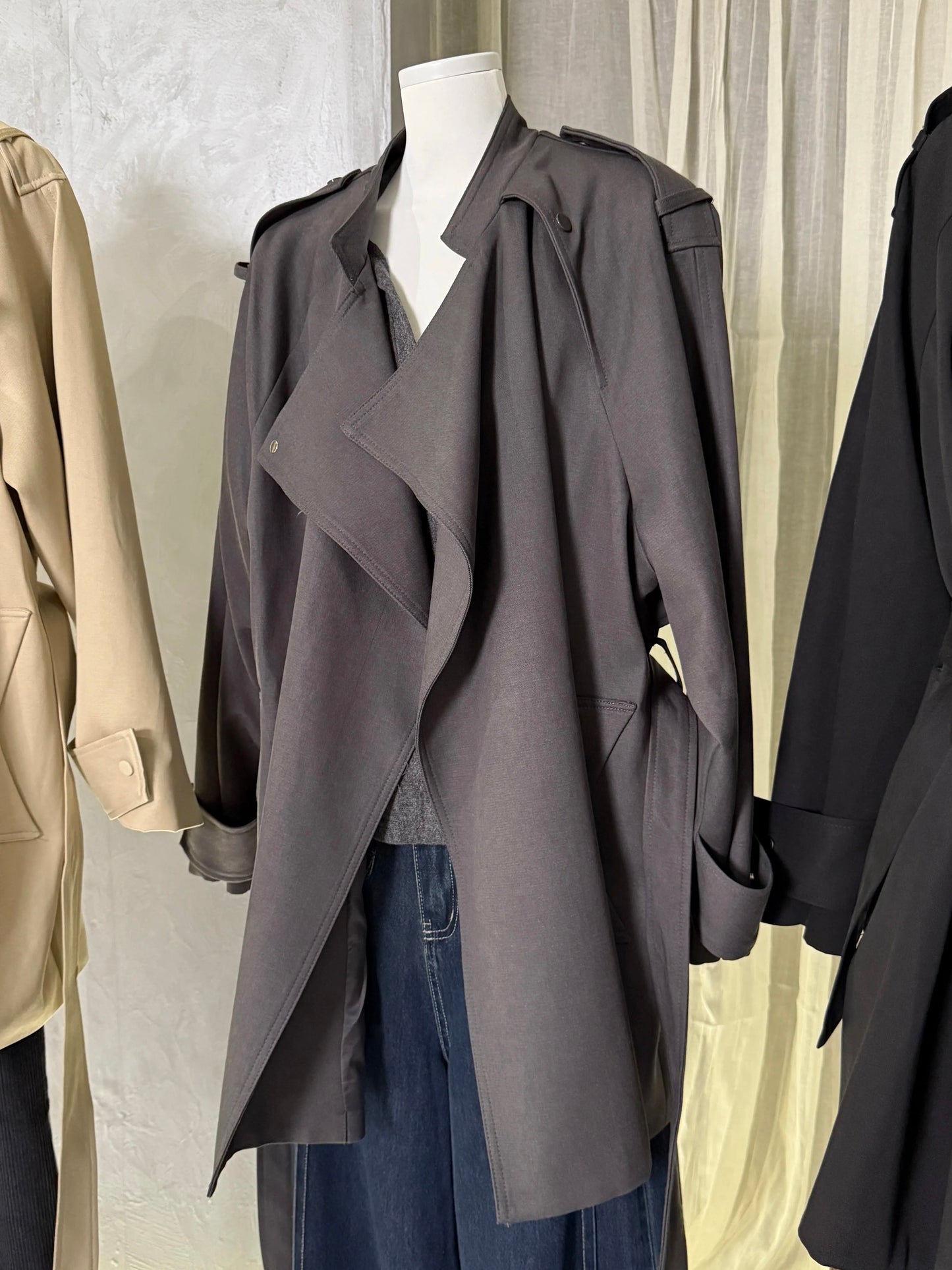 H1342 Mid-length coat