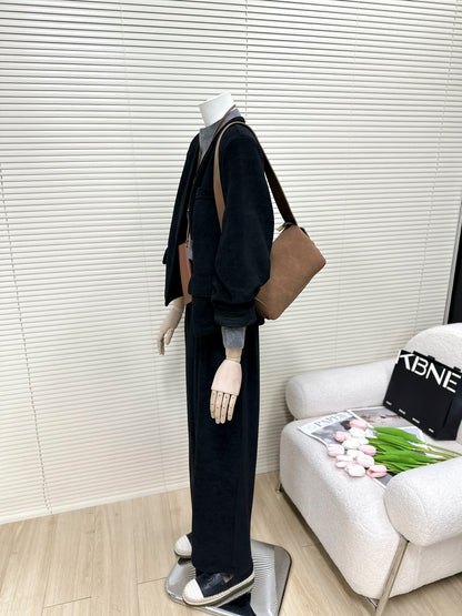 H1376 Women's Winter Suit