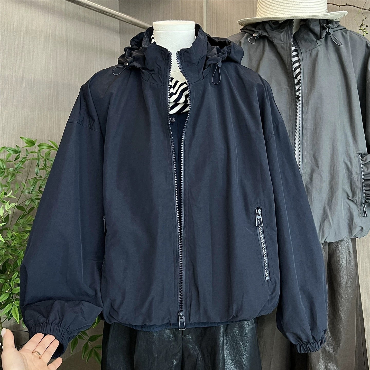 H1257 Women's Windbreaker